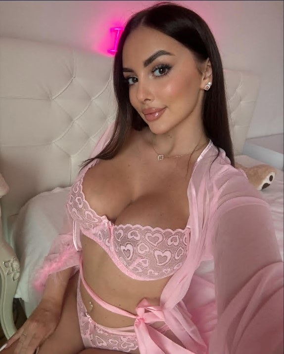 istanbulescortarzu-2 İstanbul Escort Arzu İstanbul Geneli Ev, Otel, Rezidans Geliyorum